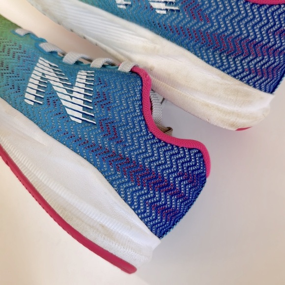 New Balance FuelCore Velocirun V1 Size 1 - Picture 13 of 14